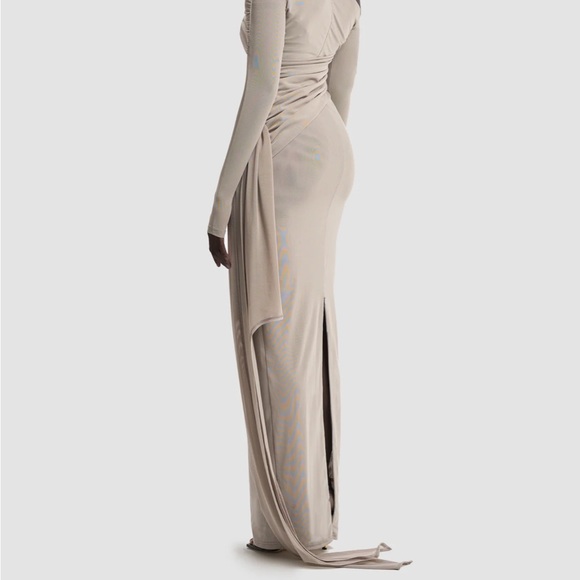 BBX BRAND Off-Shoulder Dress - Picture 5 of 9